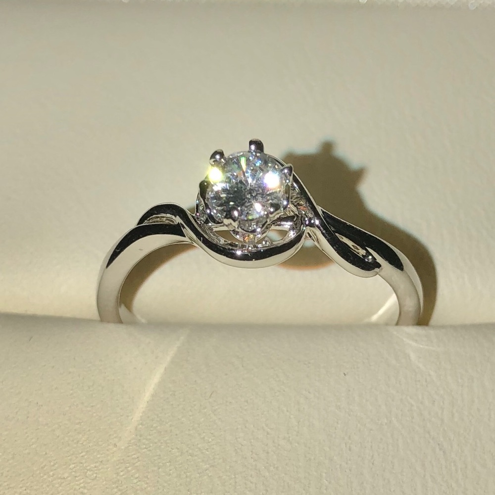 Sterling Silver 925 CZ Ring.